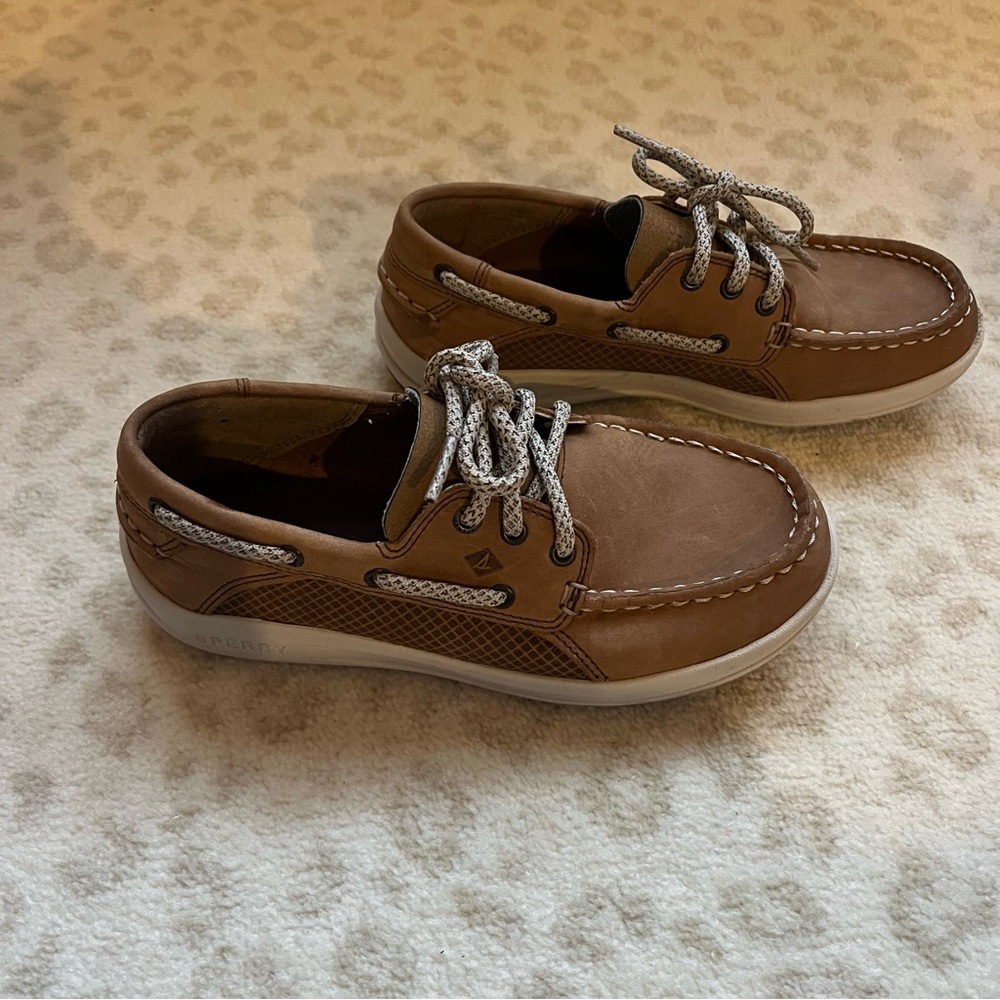 Sperry Tan Boat Shoes with White Stitching - Picture 4 of 8